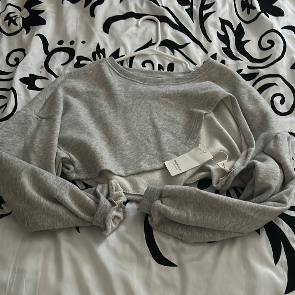 SHEIN Gray Cropped Sweater